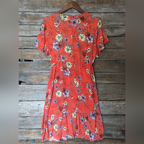 Torrid Crepe Tie Front Floral Kimono - Picture 9 of 9